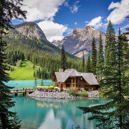 Emerald Lake Lodge Field Εξωτερικό φωτογραφία
