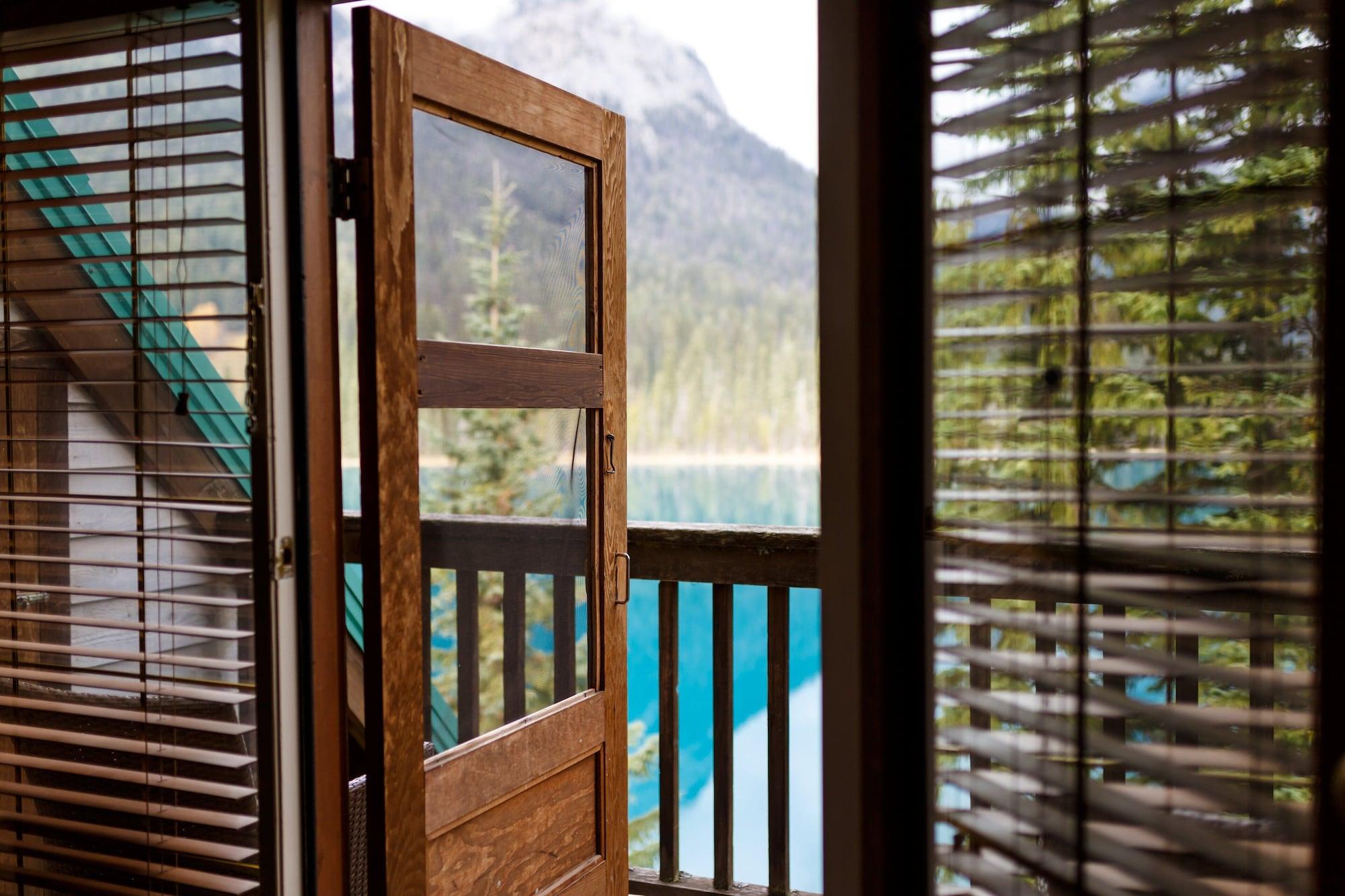 Emerald Lake Lodge Field Εξωτερικό φωτογραφία