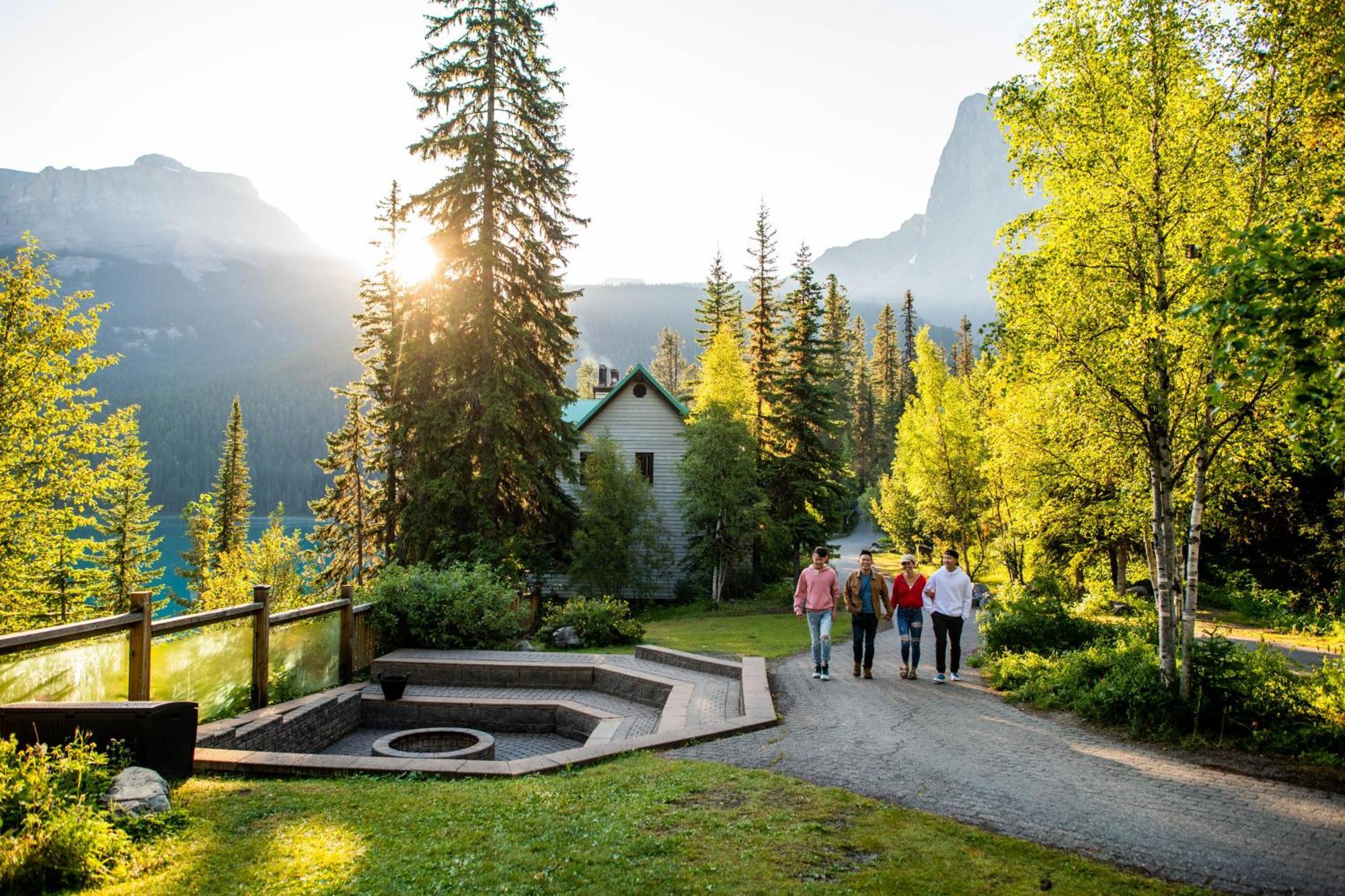 Emerald Lake Lodge Field Εξωτερικό φωτογραφία