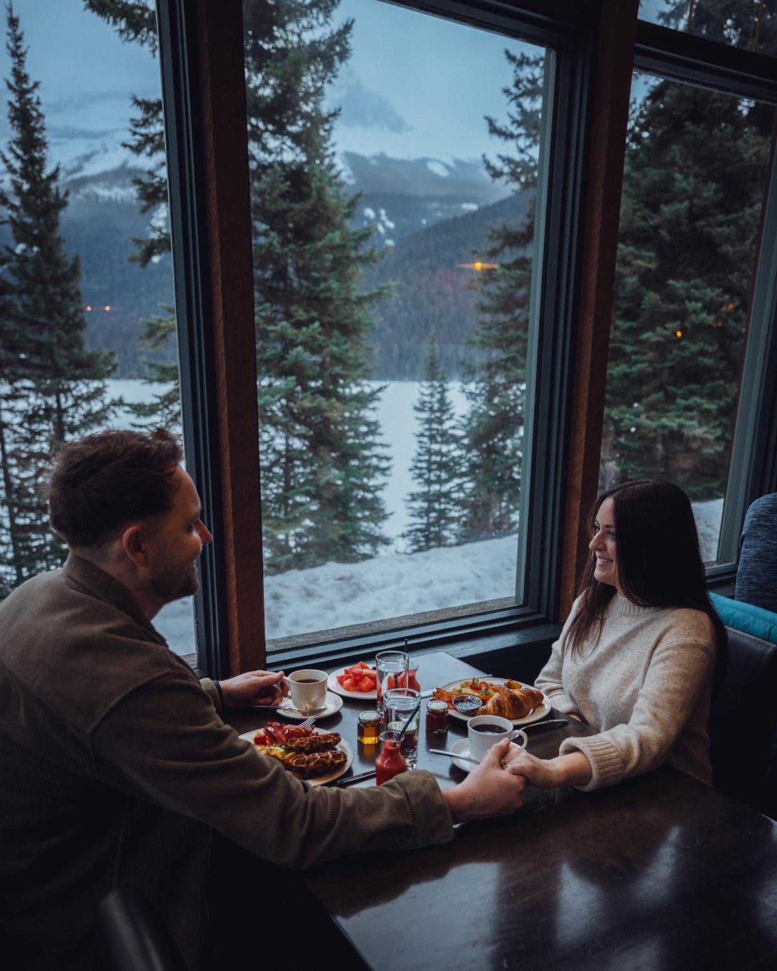 Emerald Lake Lodge Field Εξωτερικό φωτογραφία