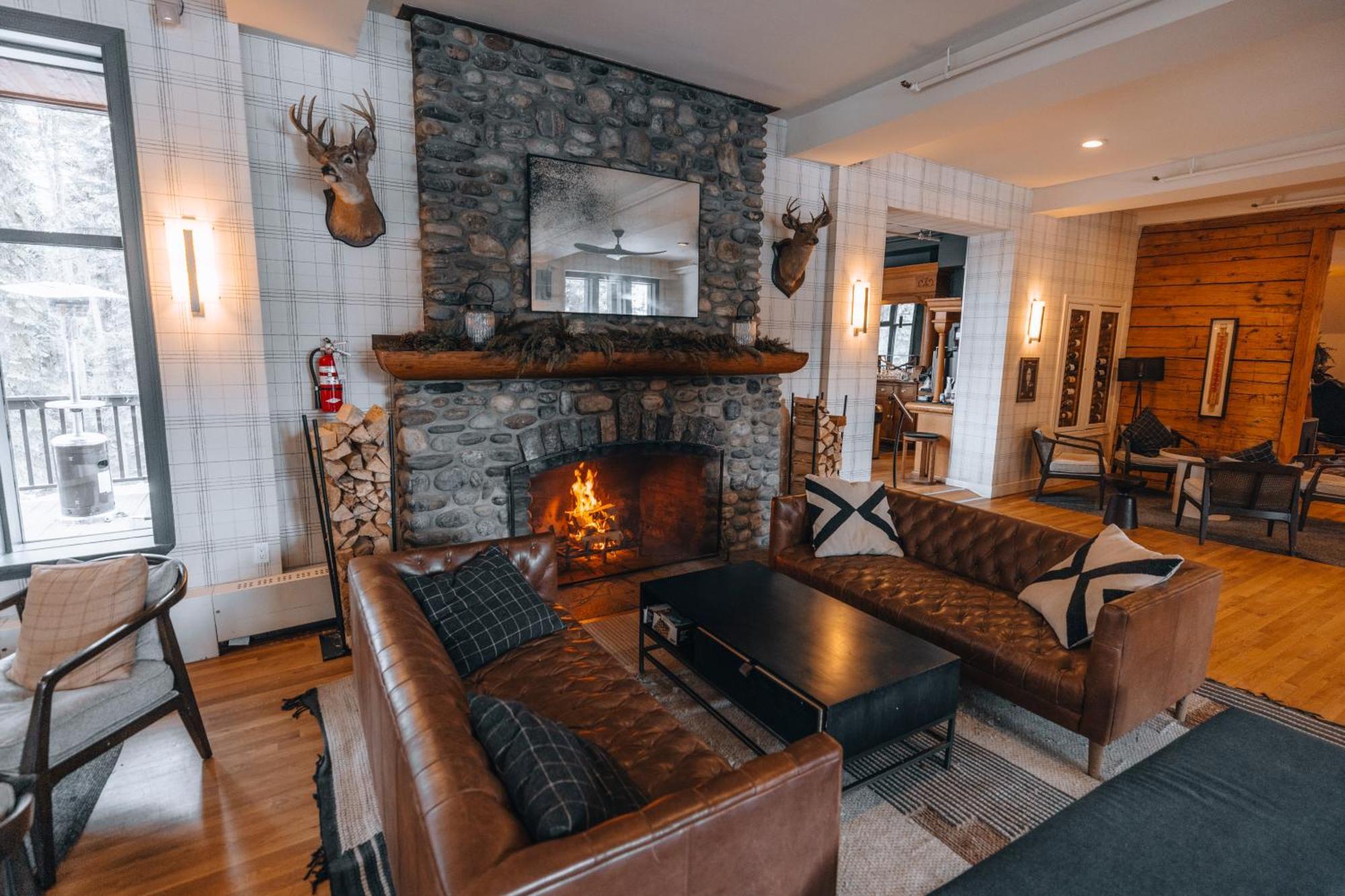Emerald Lake Lodge Field Εξωτερικό φωτογραφία