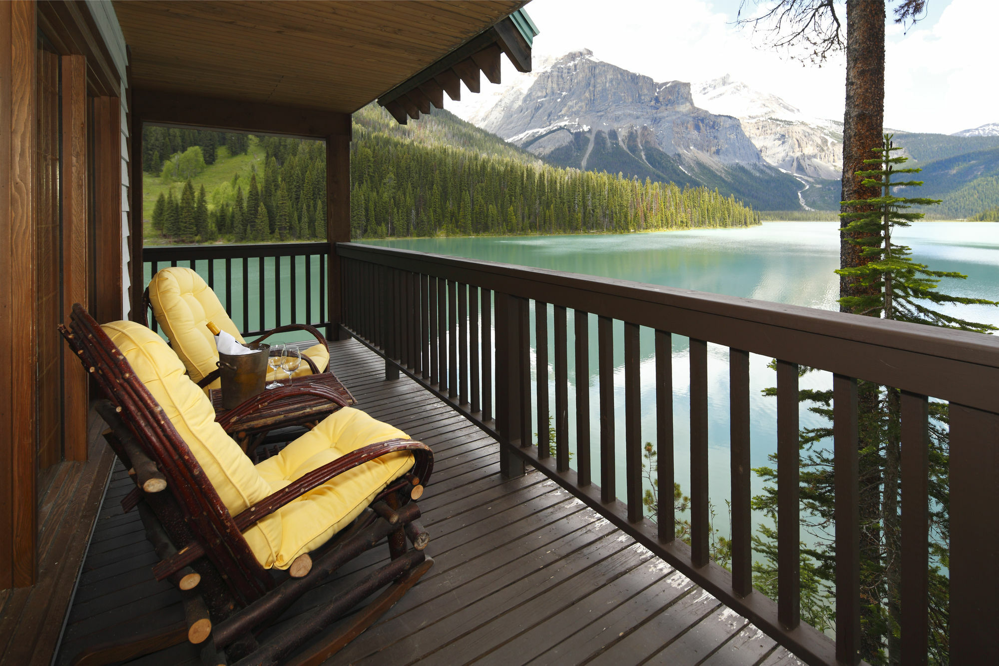 Emerald Lake Lodge Field Εξωτερικό φωτογραφία